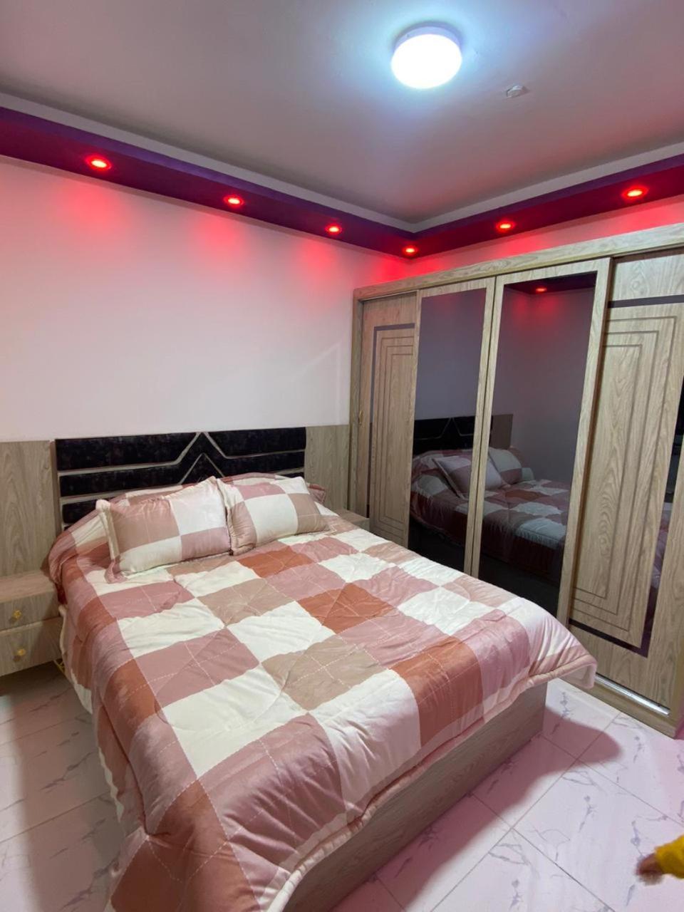 Appartement بموقع متميز شقه فندقيه *